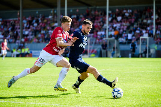Degerfors Gustav Lindgren och Örgrytes Erion Sadiku