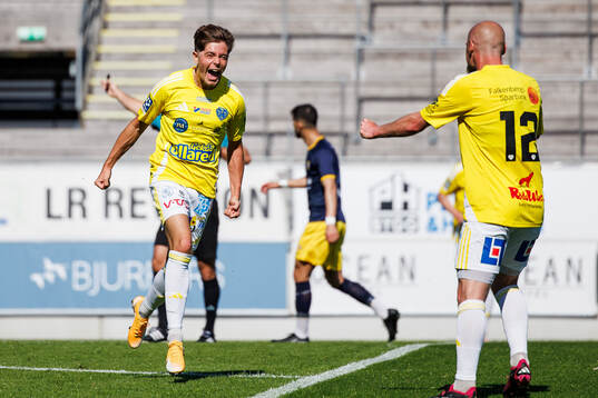 Falkenbergs Remo Gotfredsen Grgic jublar efter 1-0