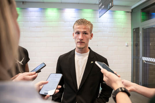 Hammarbys Fredrik Hammar i mixade zonen