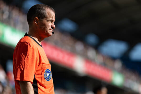 Assisterande domare Daniel Gustavsson