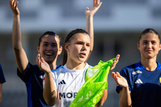 Djurgårdens Alexsandra Lobanova jublar