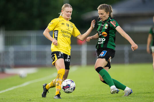 Elfsborgs Hanna Jiozon och Varbergs BoISs Maja Karlsson