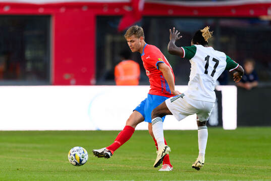 Helsingborgs Daniel Bergman och Skövde AIKs Mamudu Moro