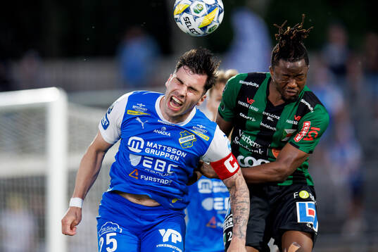 IK Oddevolds Kenan Mehovic och Varbergs Azeez Temitope Yusuf