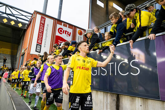 Elfsborgs spelare tackar publiken