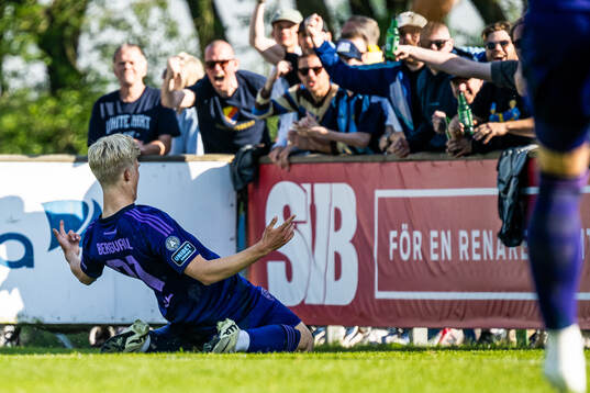 Djurgårdens Lucas Bergvall jublar efter 0-2