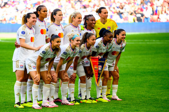 The starting eleven oof Lyon