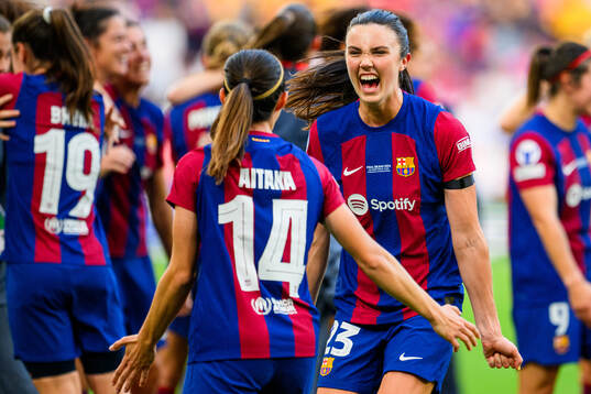 Ingrid Syrstad Engen of Barcelona celebrates