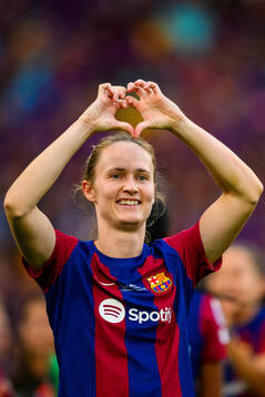 Bla gjennom flere bilder av Caroline Graham Hansen