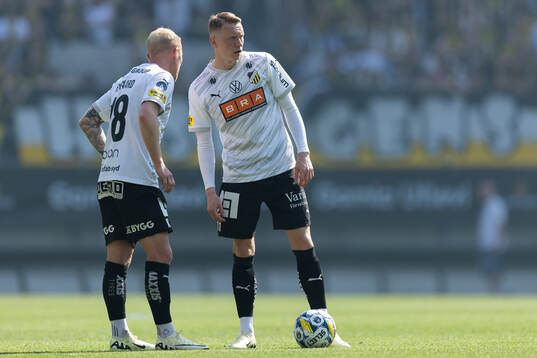 Häckens Mikkel Rygaard Jensen och Julius Lindberg