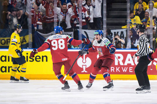 Lukas Sedlak of Czech Republic celebrates