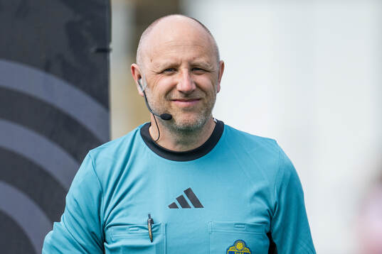 Assisterande domare Henrik Svensson