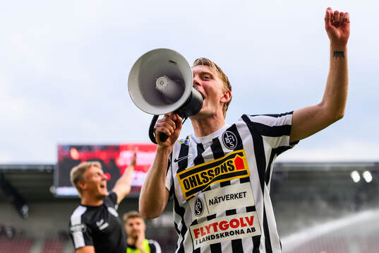 Landskronas Adam Egnell jublar