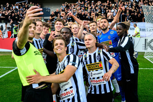 Landskronas spelare jublar