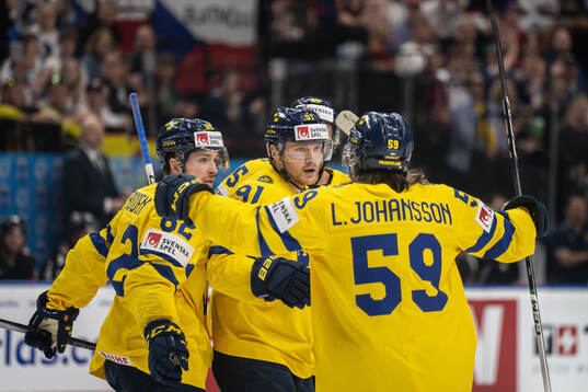 Carl Grundström of Sweden celebrate the 1-0 goal with