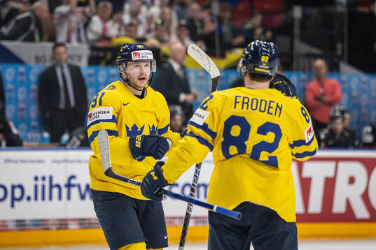 Carl Grundström of Sweden celebrate the 1-0 goal with