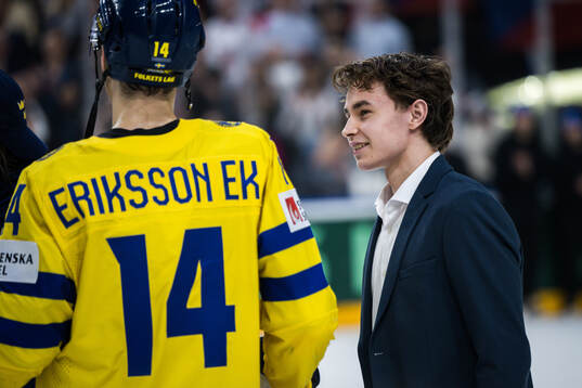 Joel Eriksson Ek and Felix Unger Sörum of Sweden celebrates