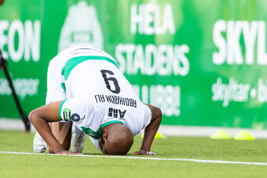 Västerås Jabir Abdihakim Ali jublar efter 1-0