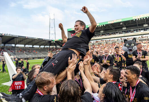  [DK=20240526: 3F Superliga på MCH Arena i Herning - FC Midtjylland vs. Silkeborg IF - ] Tränare Thomas Thomasberg