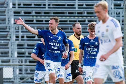 Trelleborgs Filip Bohman jublar efter 2-0