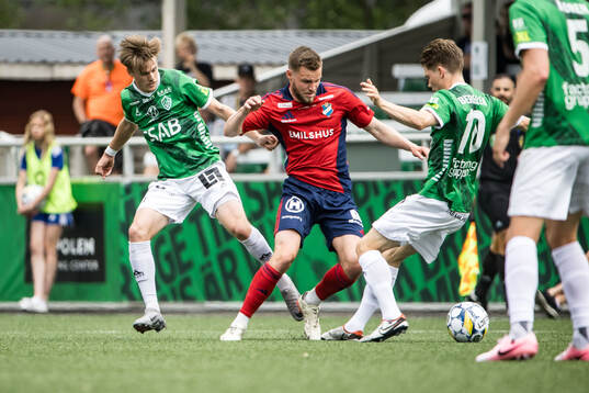 Brages Johan Arvidsson och Östers Niklas Söderberg