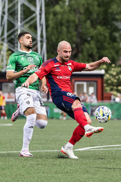 Brages Ömur Pektas och Östers Sebastian Hedlund