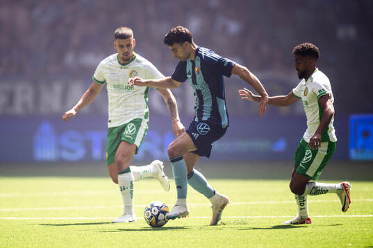 Hammarbys Edvin Kurtulus och Tesfaldet Tekie mot