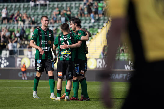 Varbergs Robin Tranberg jublar efter 2-2