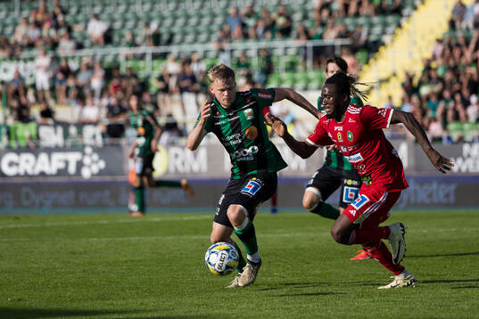 Varbergs Leo Frigell Jansson och Skövde AIKs Mamudu Moro