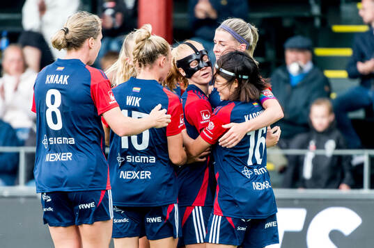 FC Rosengårds Sofie Bruun Bredgaard jublar