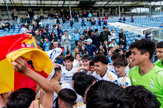 Real Madrids spelare jublar