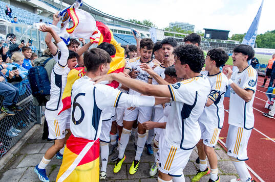 Real Madrids spelare jublar