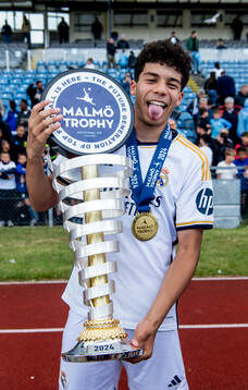 Real Madrids Enzo Alves Vieira jublar
