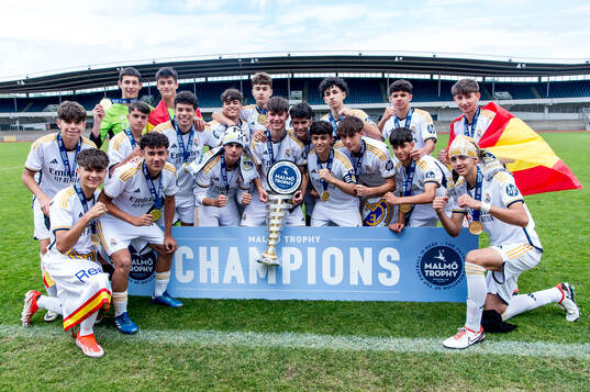 Real Madrids spelare jublar