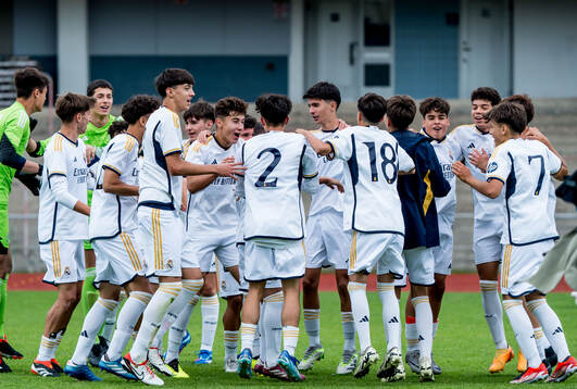 Real Madrids spelare jublar