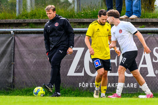 Hittarp IKs tränare Erik Edman