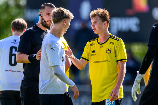 Domare Arianit Abazi, Hittarp IKs Oliver Rosendahl och Astrios Jacob Borgstrand