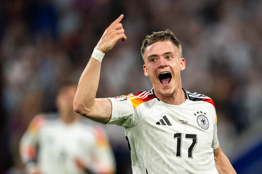 Bla gjennom flere bilder av UEFA Euro 2024, day 1, Germany - Scotland