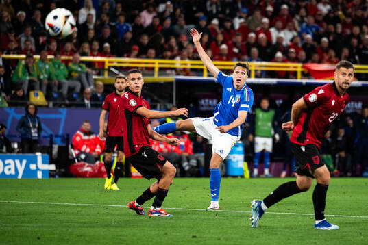 Bla gjennom flere bilder av UEFA Euro 2024, Day 2, Italy - Albania