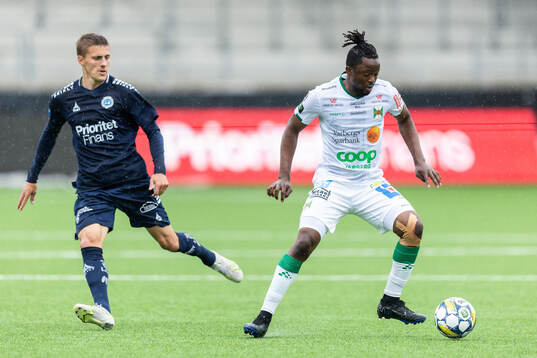 Utsiktens Erik Westermark och Varbergs Azeez Temitope Yusuf