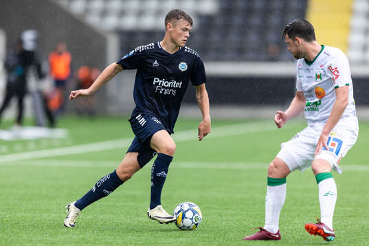 Utsiktens Albin Skoglund och Varbergs Robin Tranberg