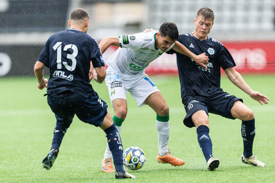 Utsiktens Malkolm Moenza och Albin Skoglund mot Varbergs