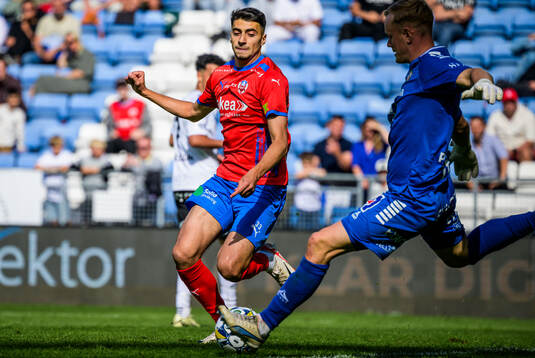 Helsingborgs Amar Muhsin och Örebros målvakt Malte