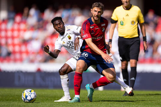Östersunds Michael Aduragbemi Oluwayemi och Östers Alibek Aliev