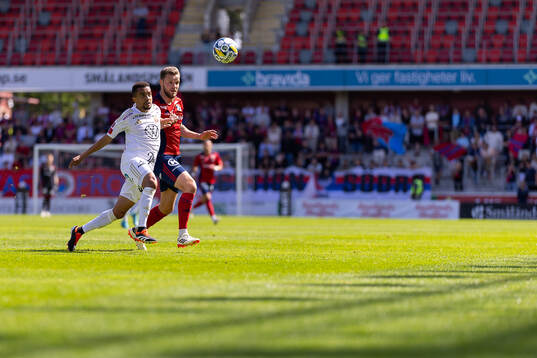 Östersunds Erick Brendon Pinheiro Da Silva och Östers Niklas Söderberg