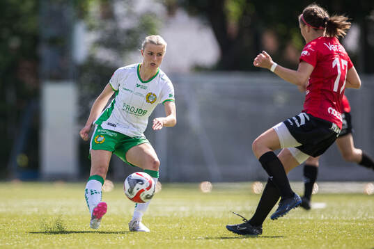 Hammarbys Thea Sørbo och Trelleborgs Erica Persson Welin