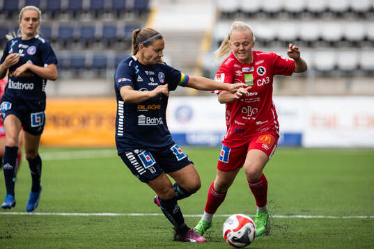 Linköpings Emma Lennartsson och KIF Örebros Molly