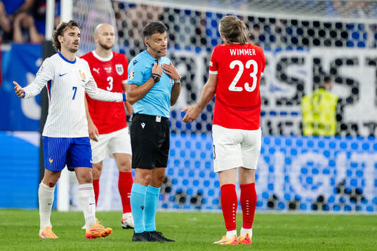 Referee Jesus Gil Manzano