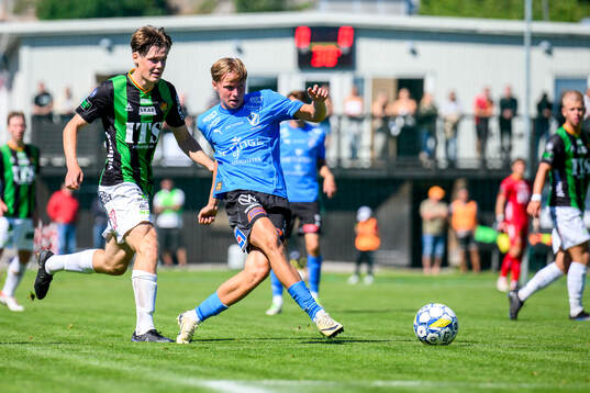 GAIS Axel Henriksson  och Halmstads Albin Ahlstrand