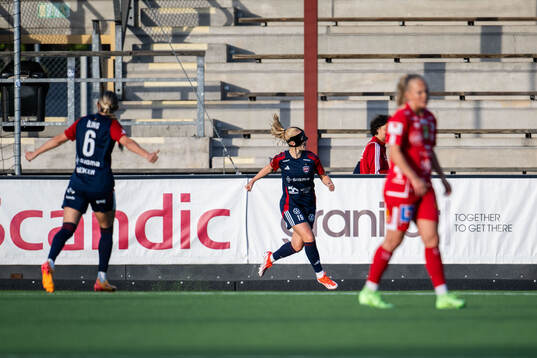 FC Rosengårds Sofie Bruun Bredgaard jublar